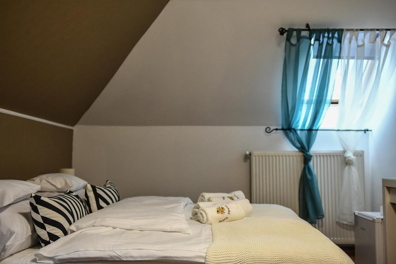 E-Vasko Panzio Borpince Bed and Breakfast Tokaj Buitenkant foto